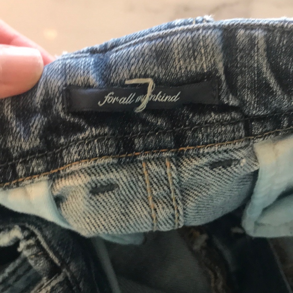 Seven for All Mankind  Bermuda Jean Shorts. Sz 26. - Picture 6 of 8